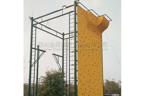 高空攀岩_体能乐园