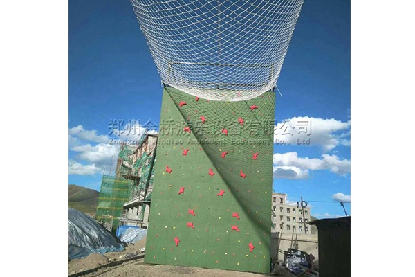 高空攀岩_体能乐园